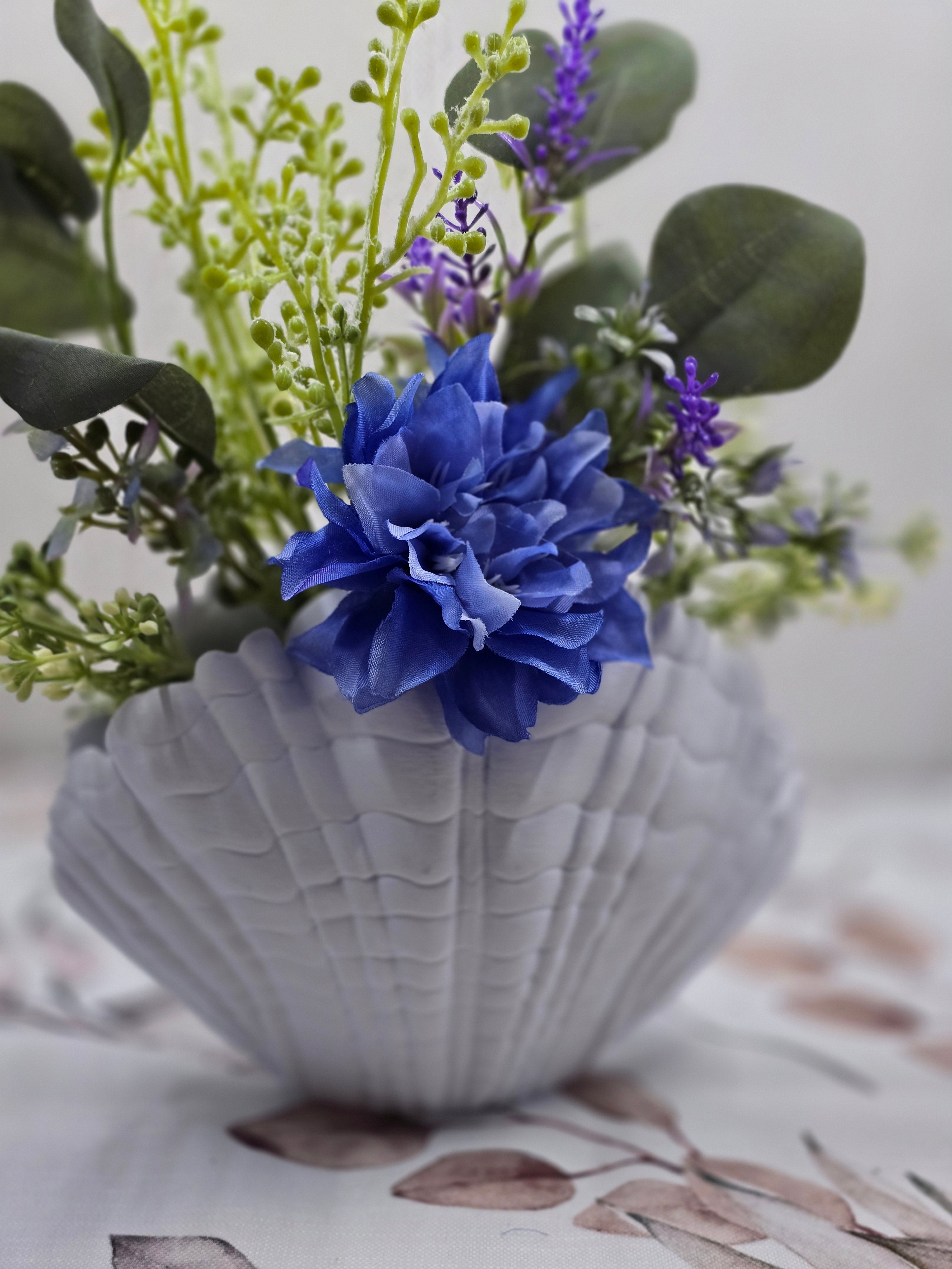 Clamshell Vase